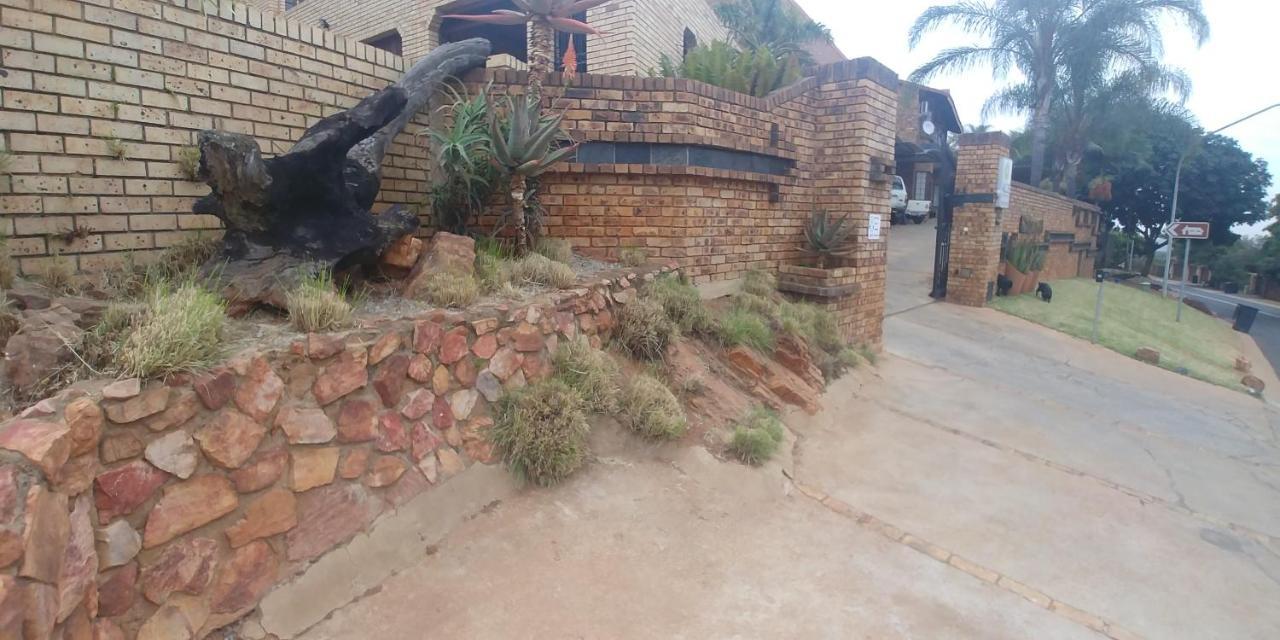 Grace Place Bnb Pretoria Bed and Breakfast Buitenkant foto