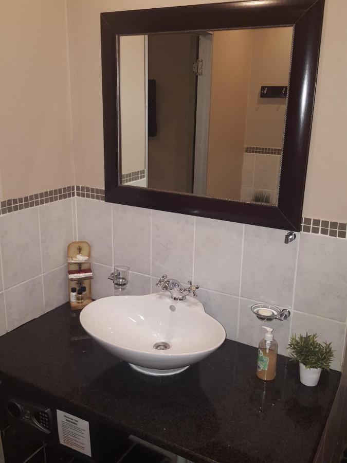 Grace Place Bnb Pretoria Bed and Breakfast Buitenkant foto